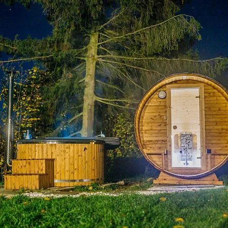 Camping Glamping Maringotka Máňa Tvrdkov