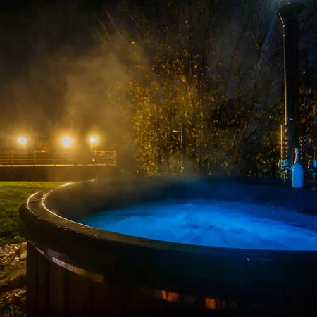 Camping Glamping Maringotka Máňa Tvrdkov