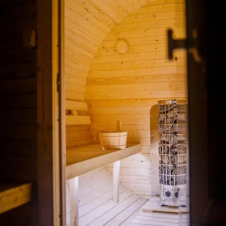 Glamping Maringotka Máňa * Tvrdkov