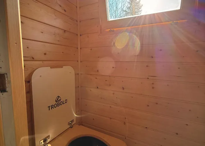 Glamping Maringotka Máňa * Tvrdkov