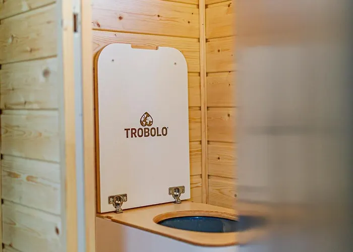 Glamping Maringotka Máňa Camping Tvrdkov